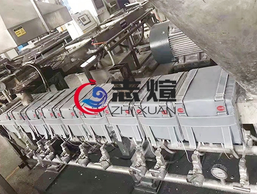 硫化機(jī)擠出保溫套